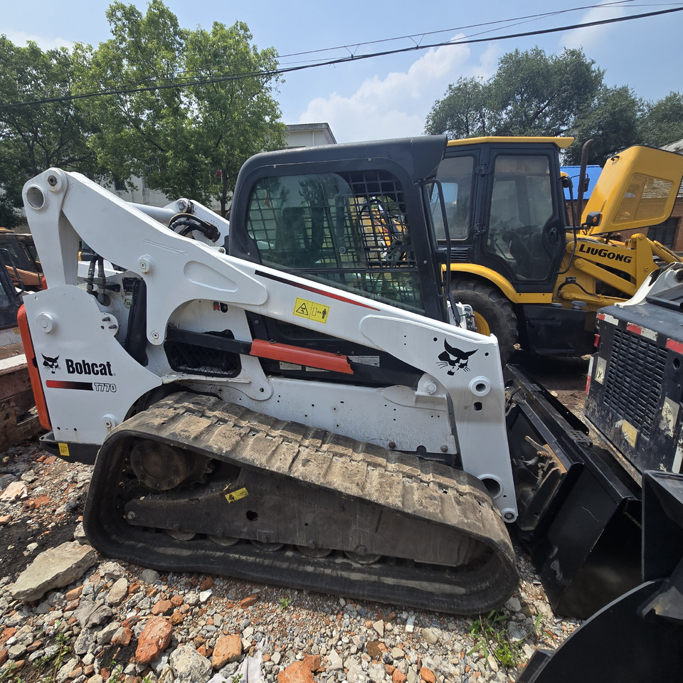 BOBCAT T770 - Mini nakladalec: slika 1 BOBCAT T770 - Mini nakladalec: slika 1