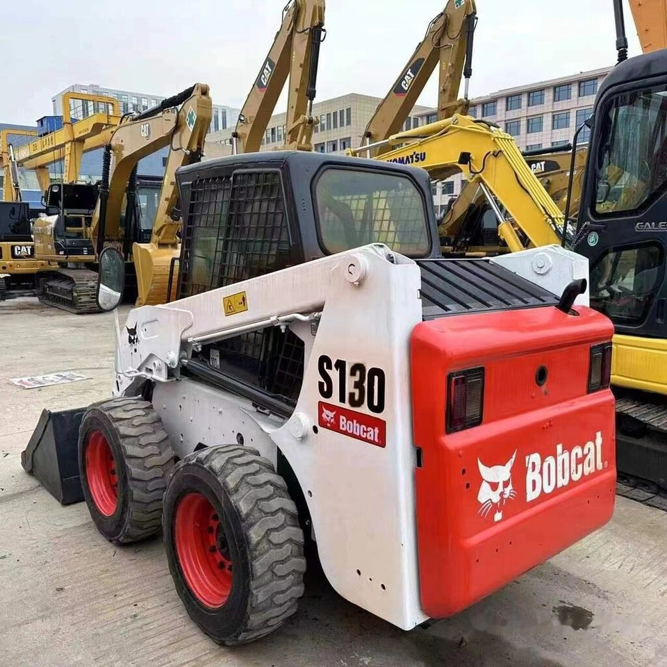 Bobcat S130 - Mini nakladalec: slika 3 Bobcat S130 - Mini nakladalec: slika 3