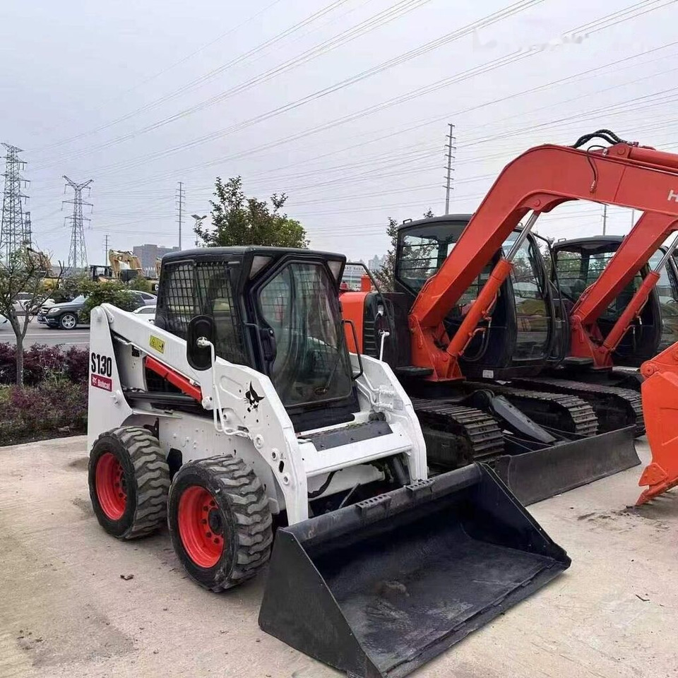 Bobcat S130 - Mini nakladalec: slika 2 Bobcat S130 - Mini nakladalec: slika 2