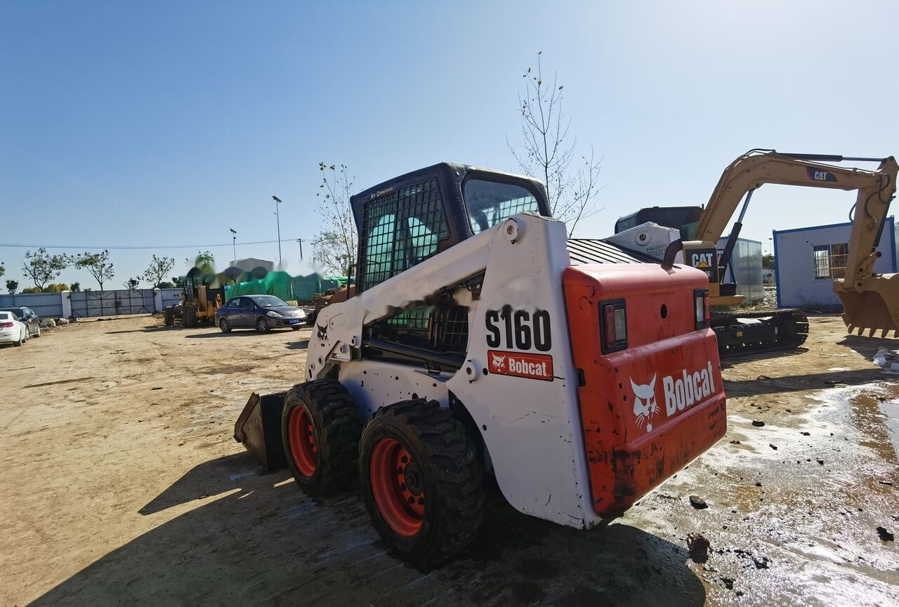 Bobcat S160 - Mini nakladalec: slika 1 Bobcat S160 - Mini nakladalec: slika 1