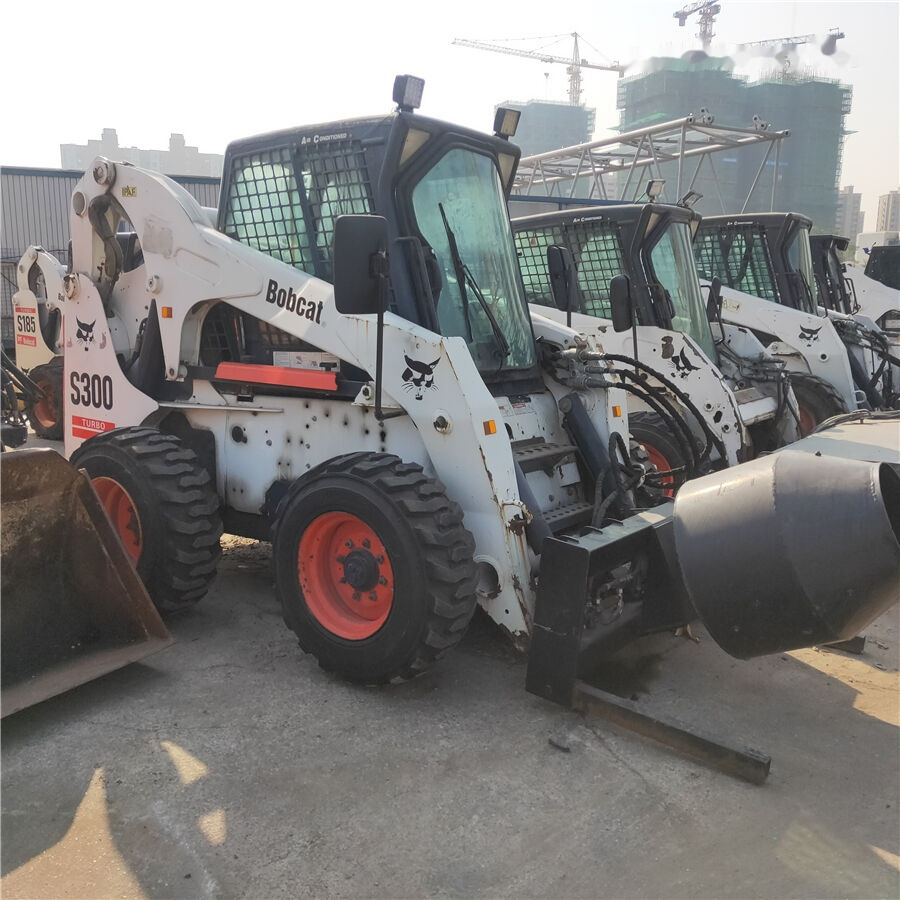 Bobcat S300 - Mini nakladalec: slika 2 Bobcat S300 - Mini nakladalec: slika 2
