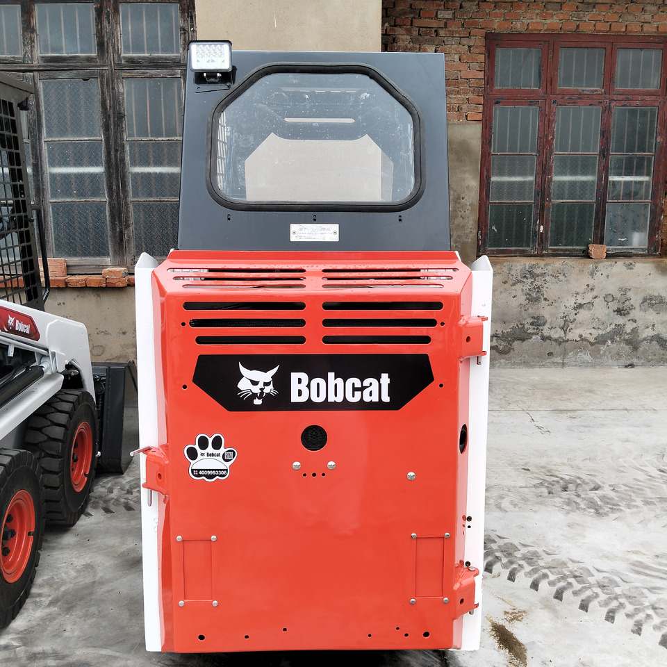 Bobcat S70 - Mini nakladalec: slika 2 Bobcat S70 - Mini nakladalec: slika 2