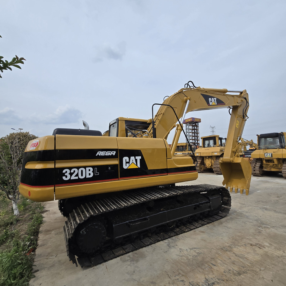 CATERPILLAR 320BL - Bager goseničar: slika 3 CATERPILLAR 320BL - Bager goseničar: slika 3