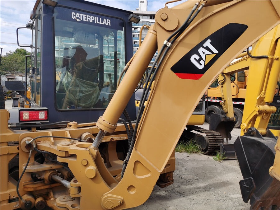 Caterpillar 420F - Bager nakladalec: slika 3 Caterpillar 420F - Bager nakladalec: slika 3