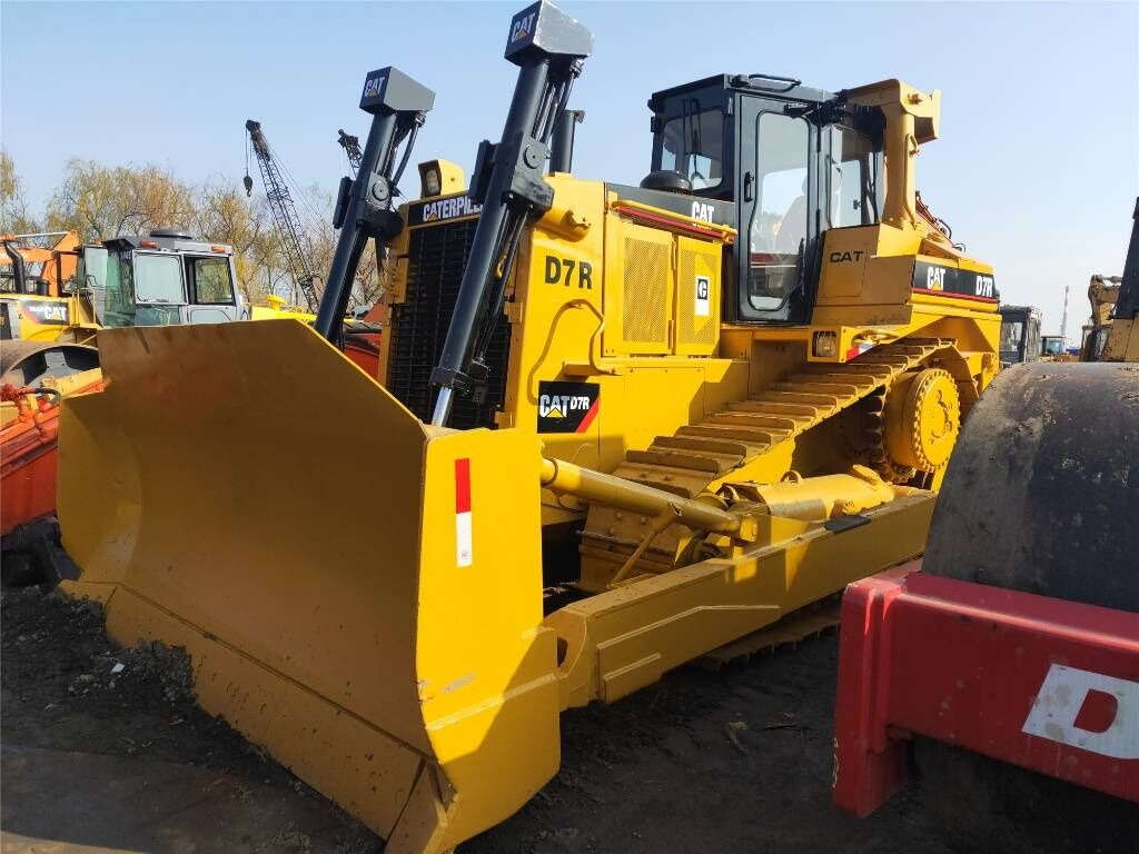 Caterpillar D 7 R - Buldožer: slika 3 Caterpillar D 7 R - Buldožer: slika 3