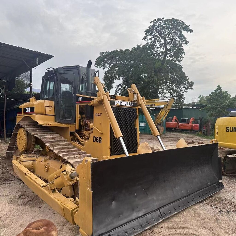 Buldožer Caterpillar D6R: slika 7