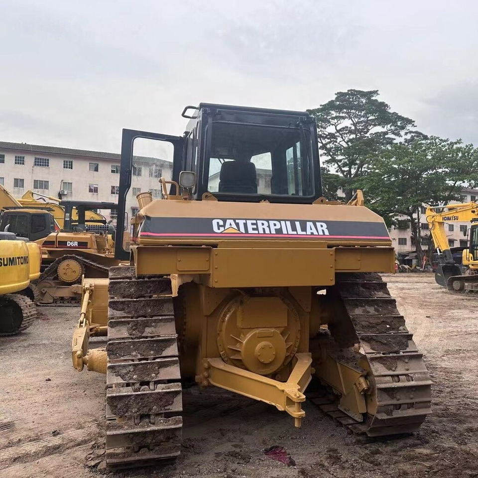 Buldožer Caterpillar D6R: slika 6