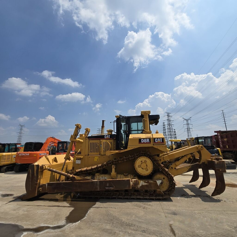 Caterpillar D8R - Buldožer: slika 1 Caterpillar D8R - Buldožer: slika 1