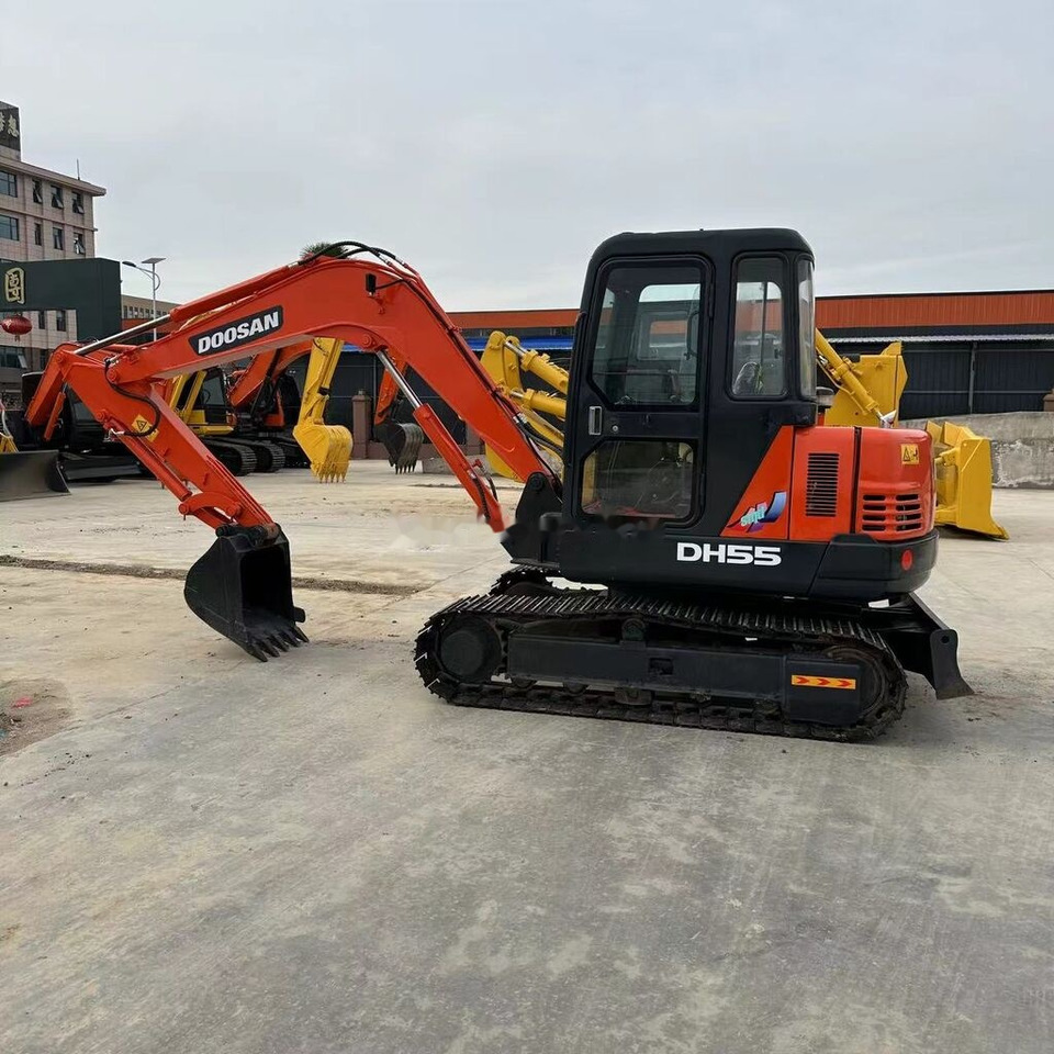 Mini bager Doosan DH55: slika 8
