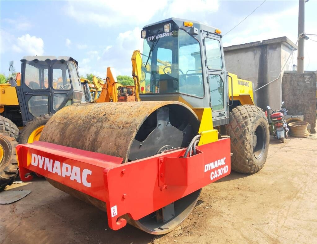 Dynapac CA 301 D - Kompaktor: slika 3 Dynapac CA 301 D - Kompaktor: slika 3