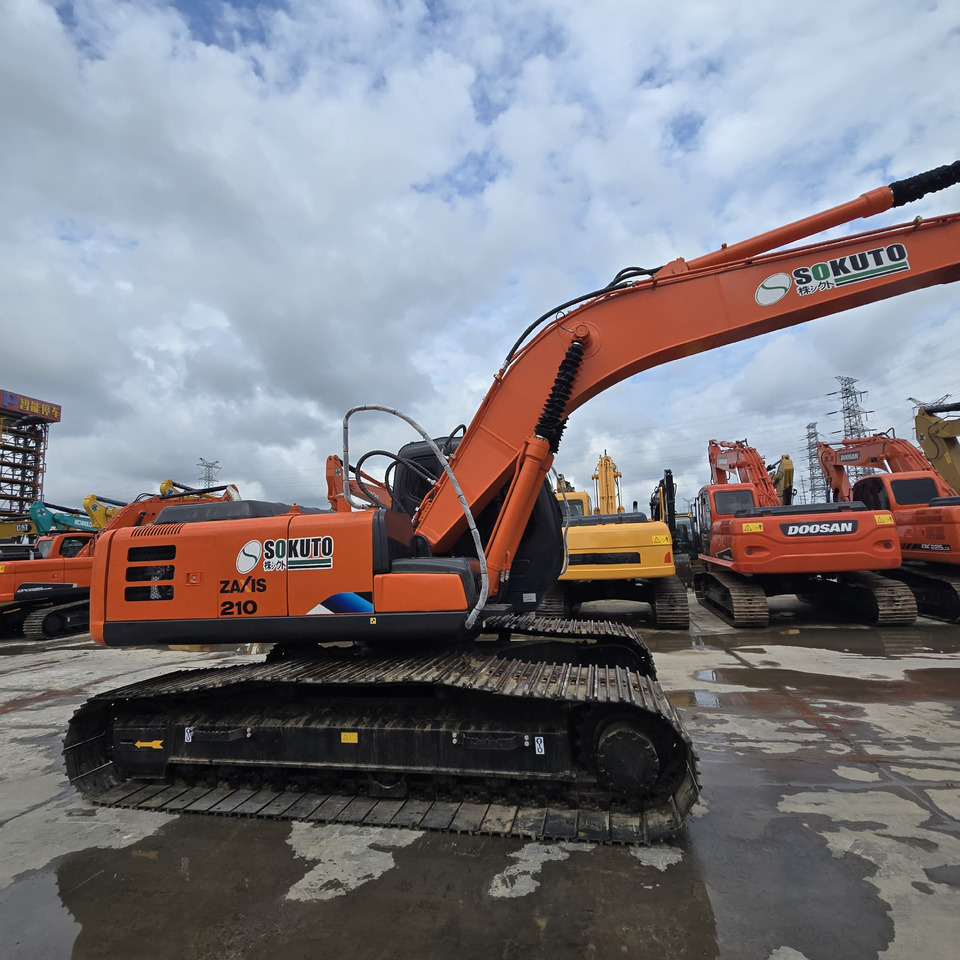 HITACHI ZX210 - Bager goseničar: slika 1 HITACHI ZX210 - Bager goseničar: slika 1