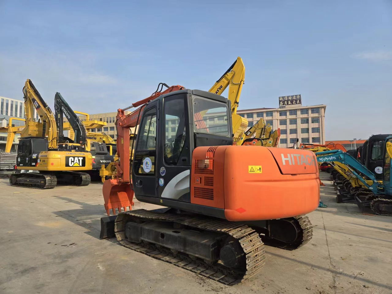 HITACHI ZX60 - Mini bager: slika 3 HITACHI ZX60 - Mini bager: slika 3