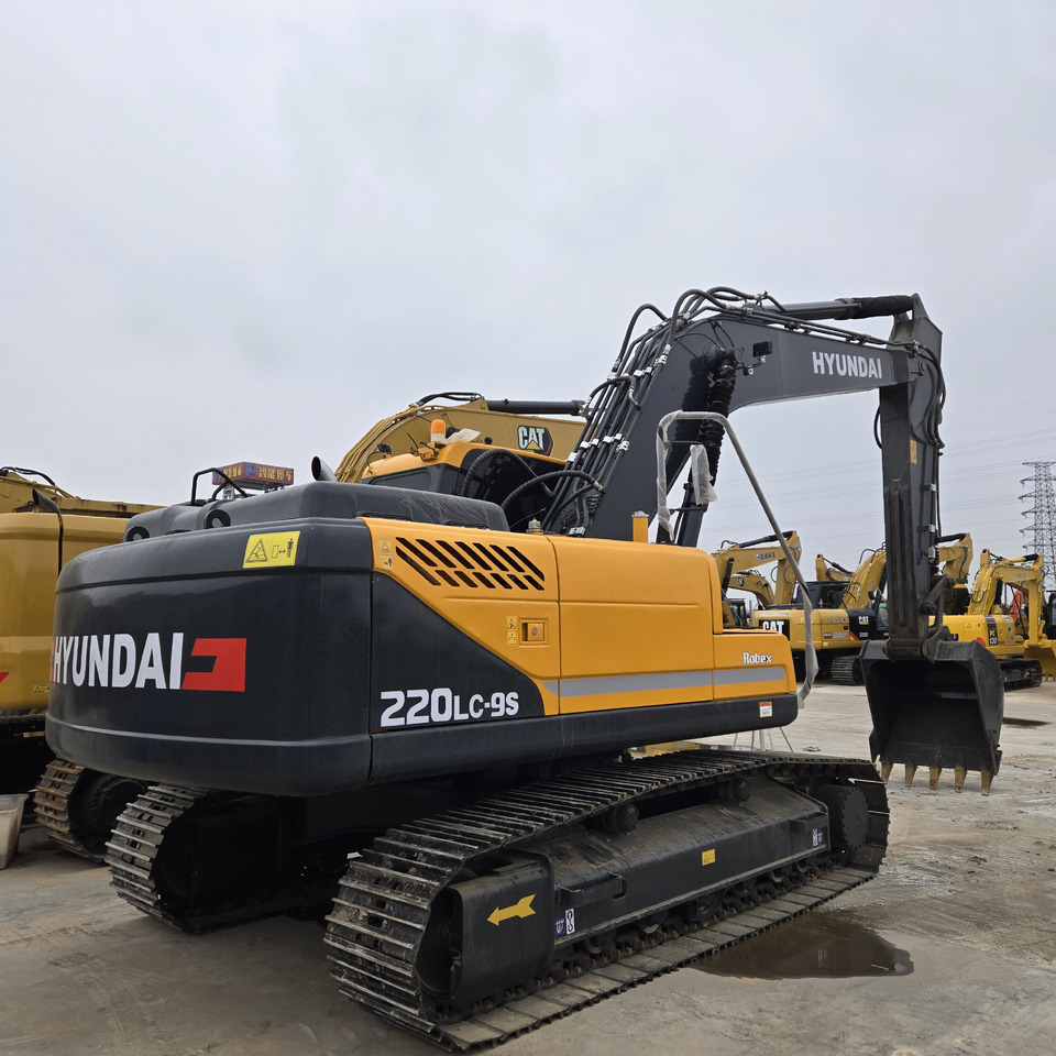 HYUNDAI R220LC-9S - Bager goseničar: slika 2 HYUNDAI R220LC-9S - Bager goseničar: slika 2