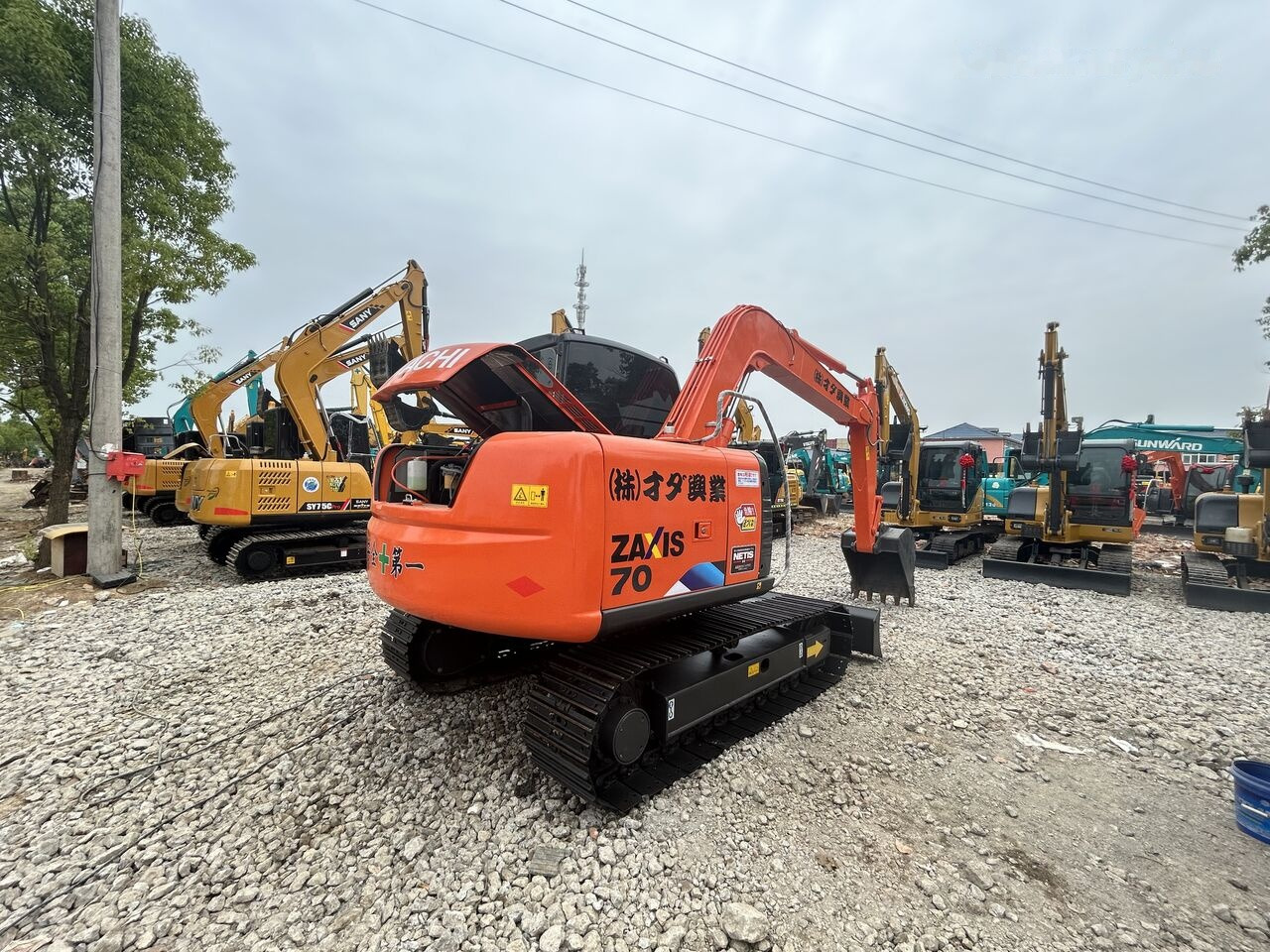 Hitachi ZX70 - Bager goseničar: slika 2 Hitachi ZX70 - Bager goseničar: slika 2