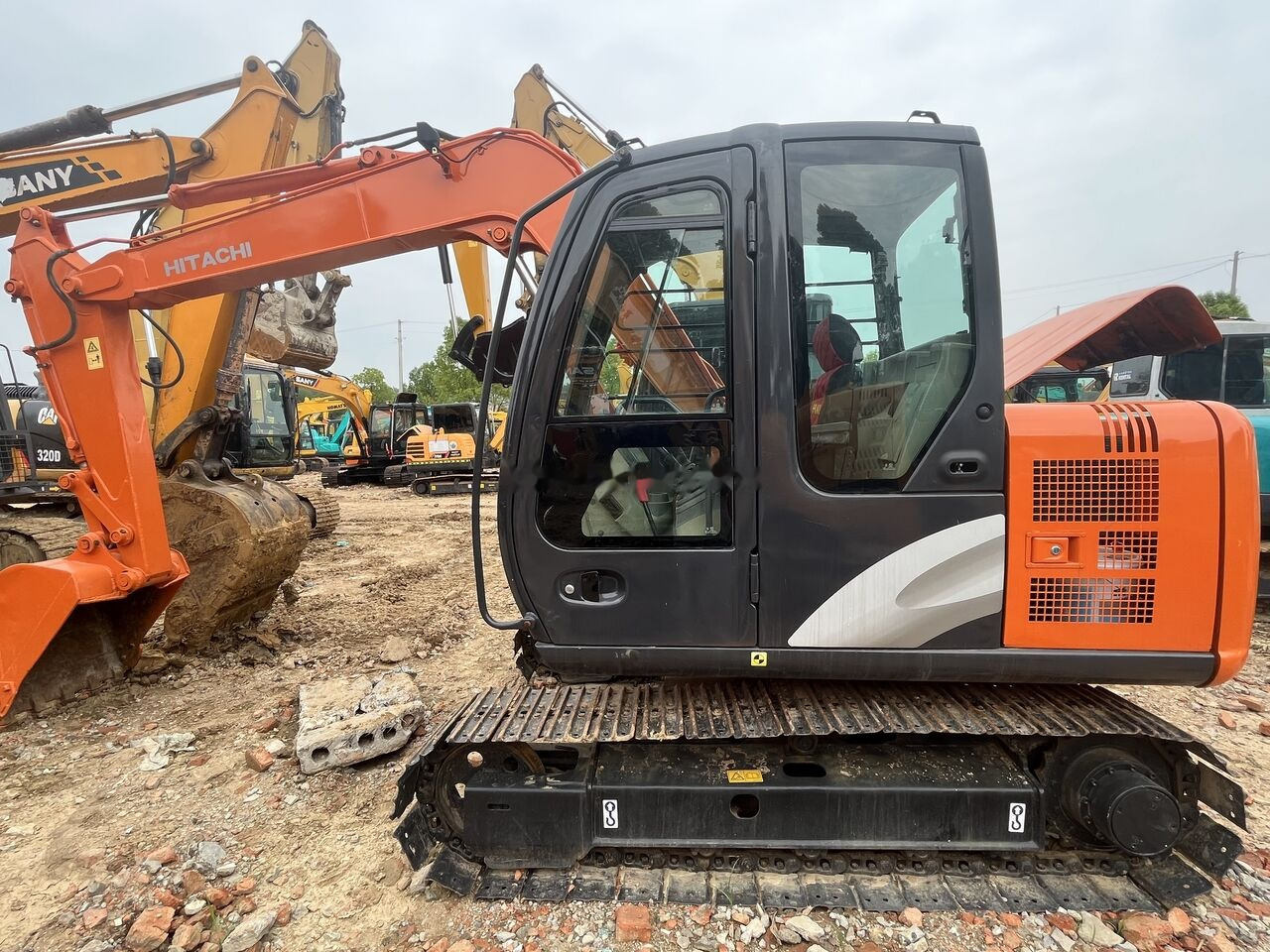 Hitachi ZX70 - Mini bager: slika 5 Hitachi ZX70 - Mini bager: slika 5