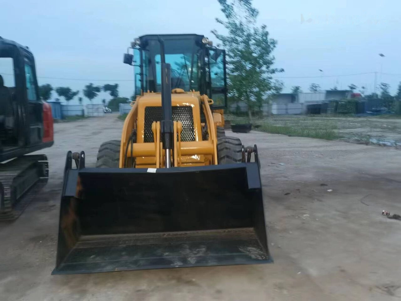 JCB 3CX - Bager nakladalec: slika 4 JCB 3CX - Bager nakladalec: slika 4