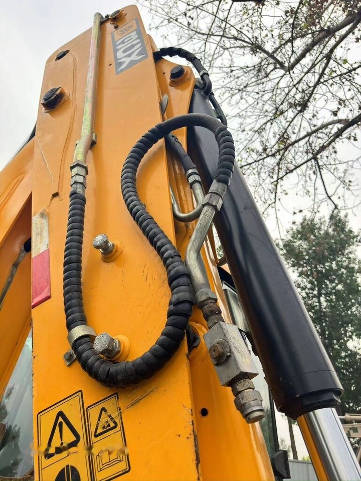 JCB 3CX Telescopic Arm Plus Four in One Bucket - Bager nakladalec: slika 2 JCB 3CX Telescopic Arm Plus Four in One Bucket - Bager nakladalec: slika 2
