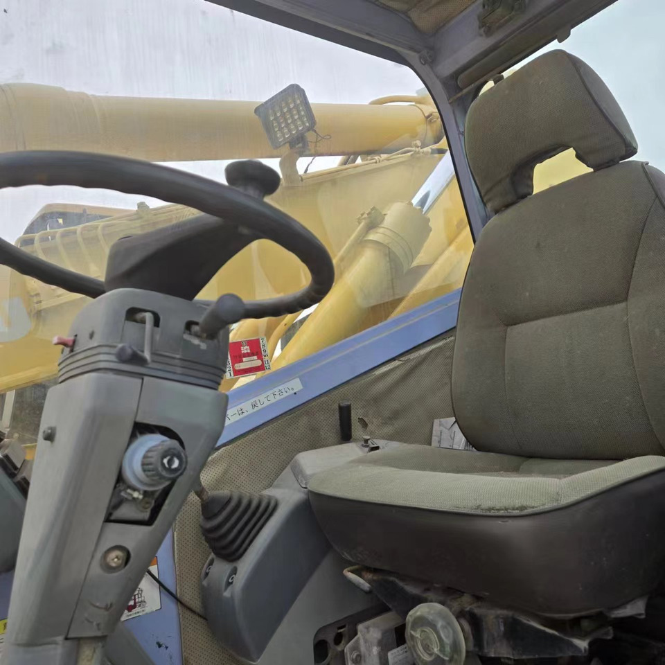 KOMATSU PC128US - Bager na kolesih: slika 5 KOMATSU PC128US - Bager na kolesih: slika 5