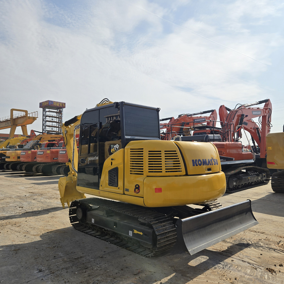 KOMATSU PC70-8 - Mini bager: slika 1 KOMATSU PC70-8 - Mini bager: slika 1