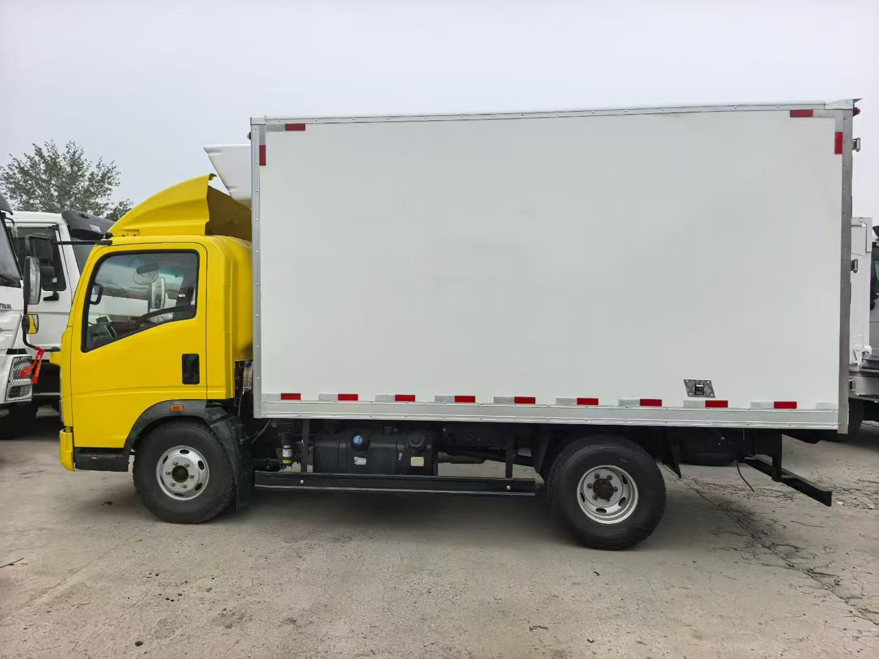 - Tovornjak hladilnik: slika 4 - Tovornjak hladilnik: slika 4