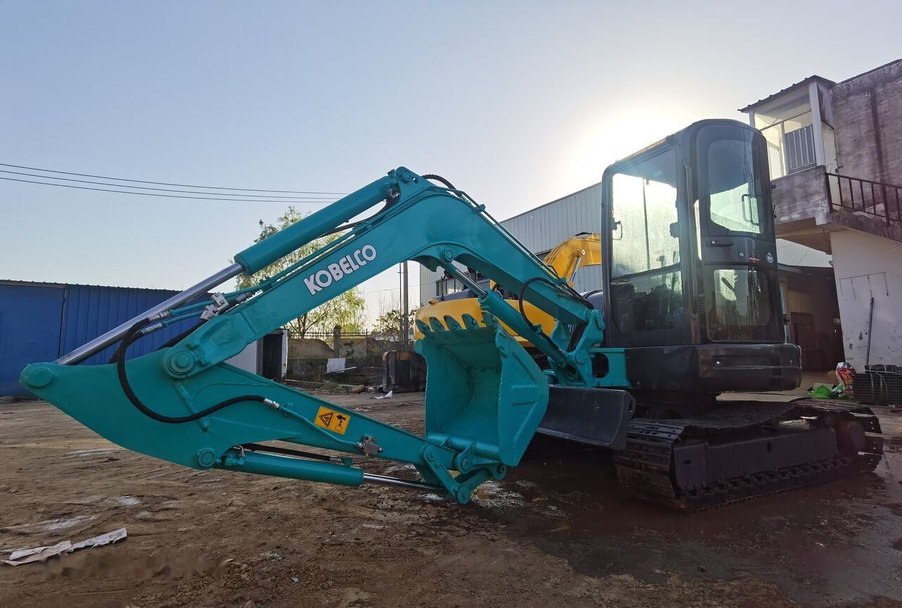 Kobelco SK55SR - Mini bager: slika 4 Kobelco SK55SR - Mini bager: slika 4