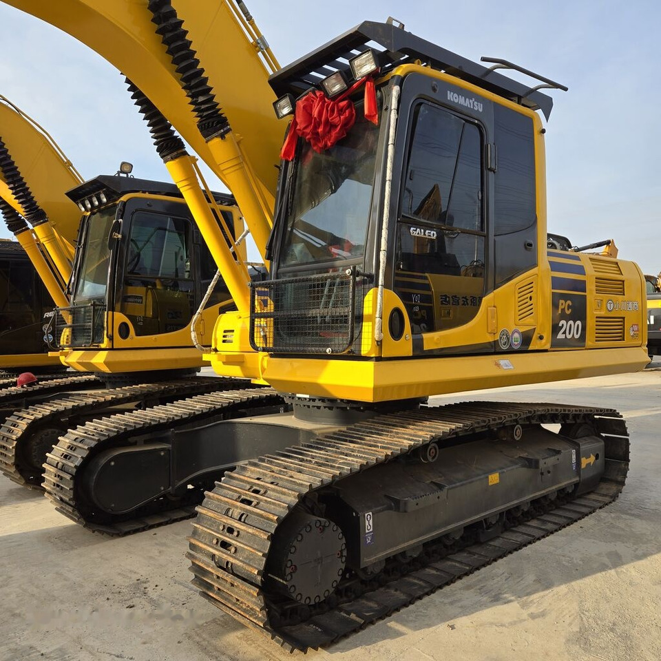 Komatsu PC200-8 - Bager goseničar: slika 1 Komatsu PC200-8 - Bager goseničar: slika 1