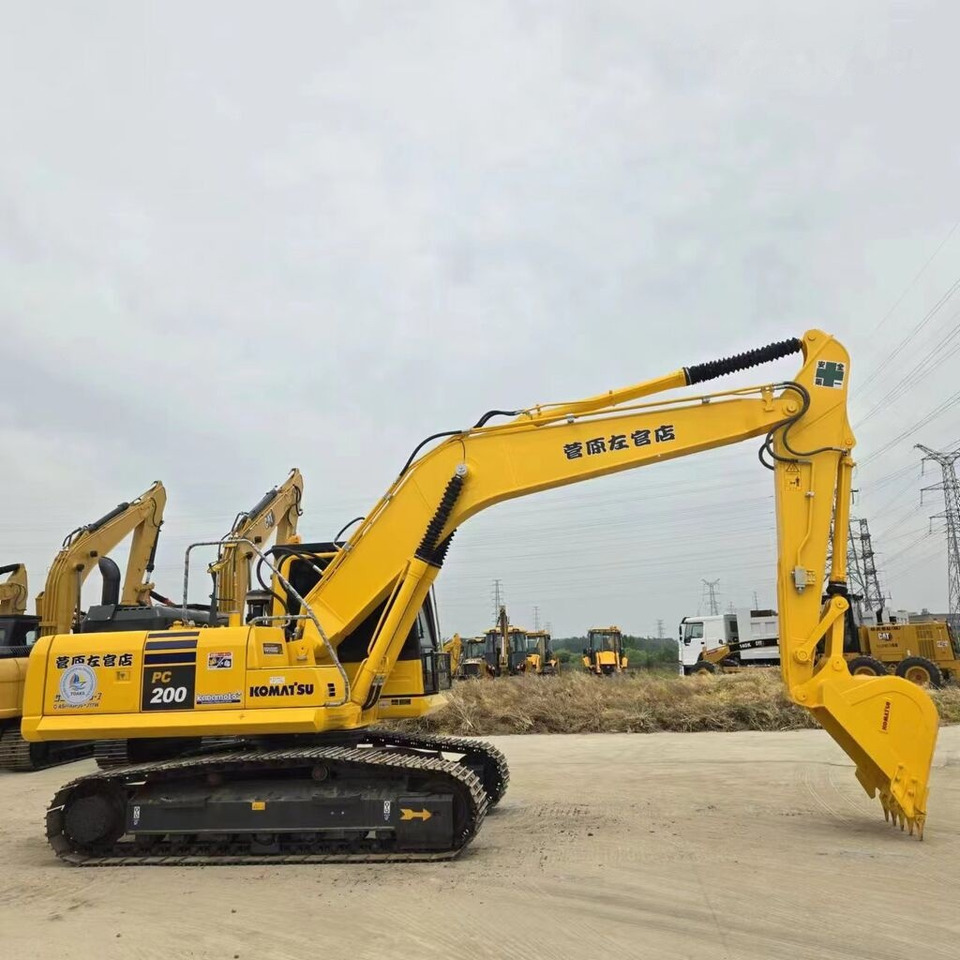 Komatsu PC200-8 - Bager goseničar: slika 1 Komatsu PC200-8 - Bager goseničar: slika 1