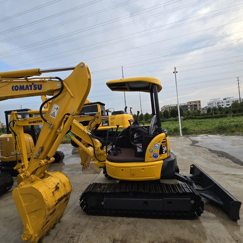 Komatsu PC35MR - Mini bager: slika 2 Komatsu PC35MR - Mini bager: slika 2