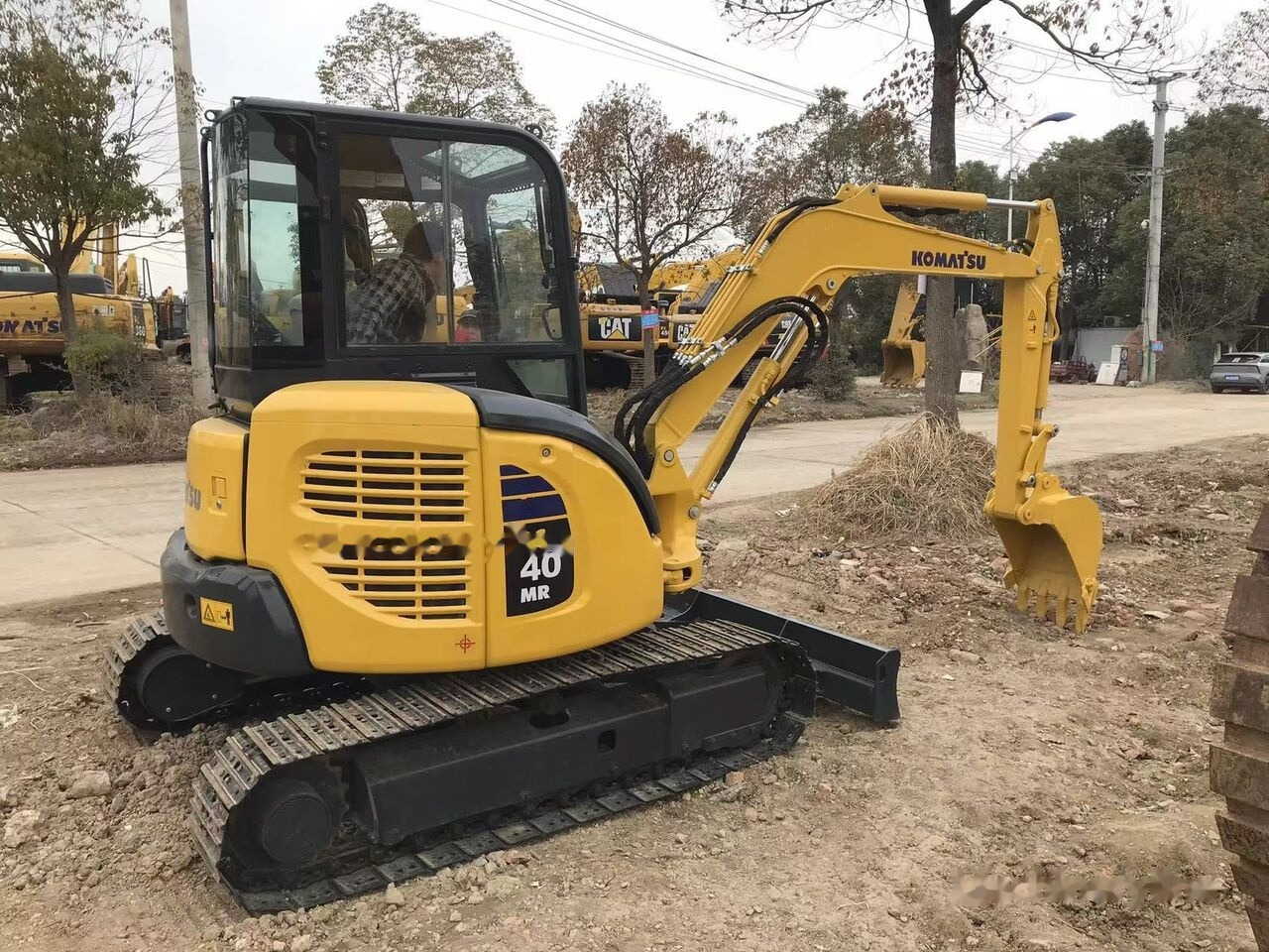 Komatsu PC40MR - Mini bager: slika 1 Komatsu PC40MR - Mini bager: slika 1