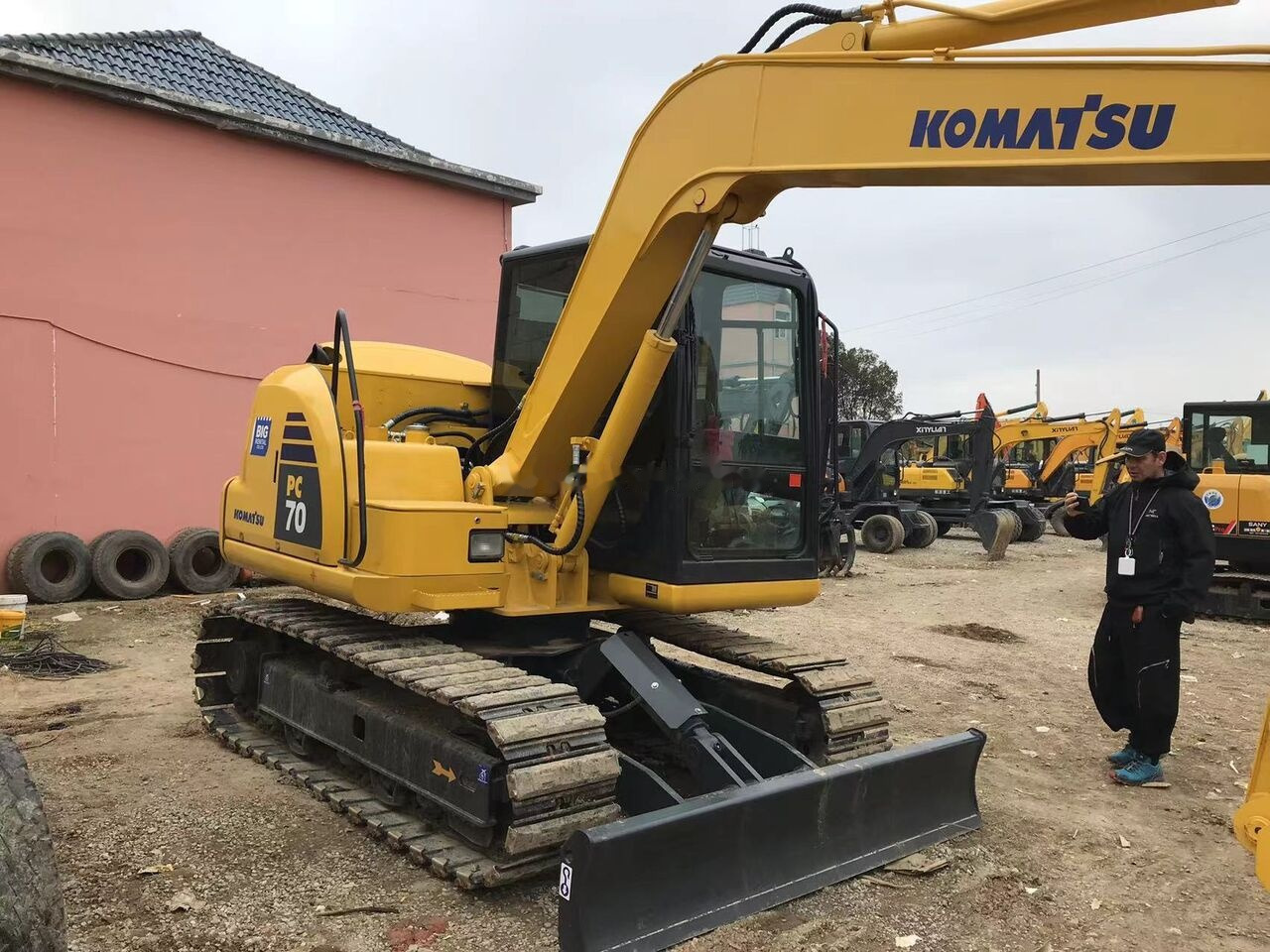 Bager goseničar Komatsu PC70-8: slika 6