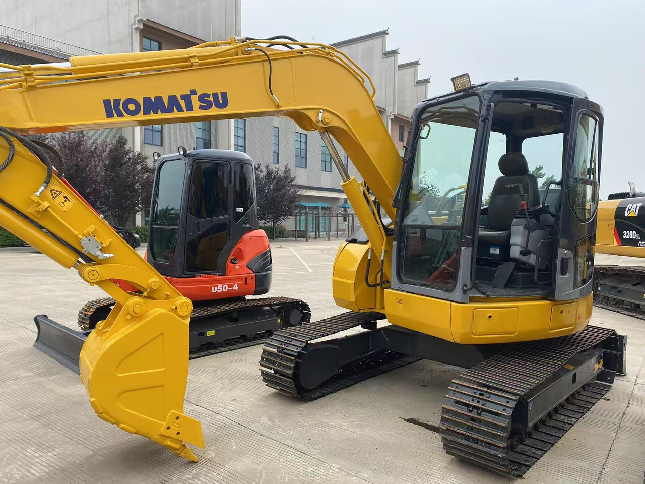 Komatsu PC78US - Mini bager: slika 2 Komatsu PC78US - Mini bager: slika 2