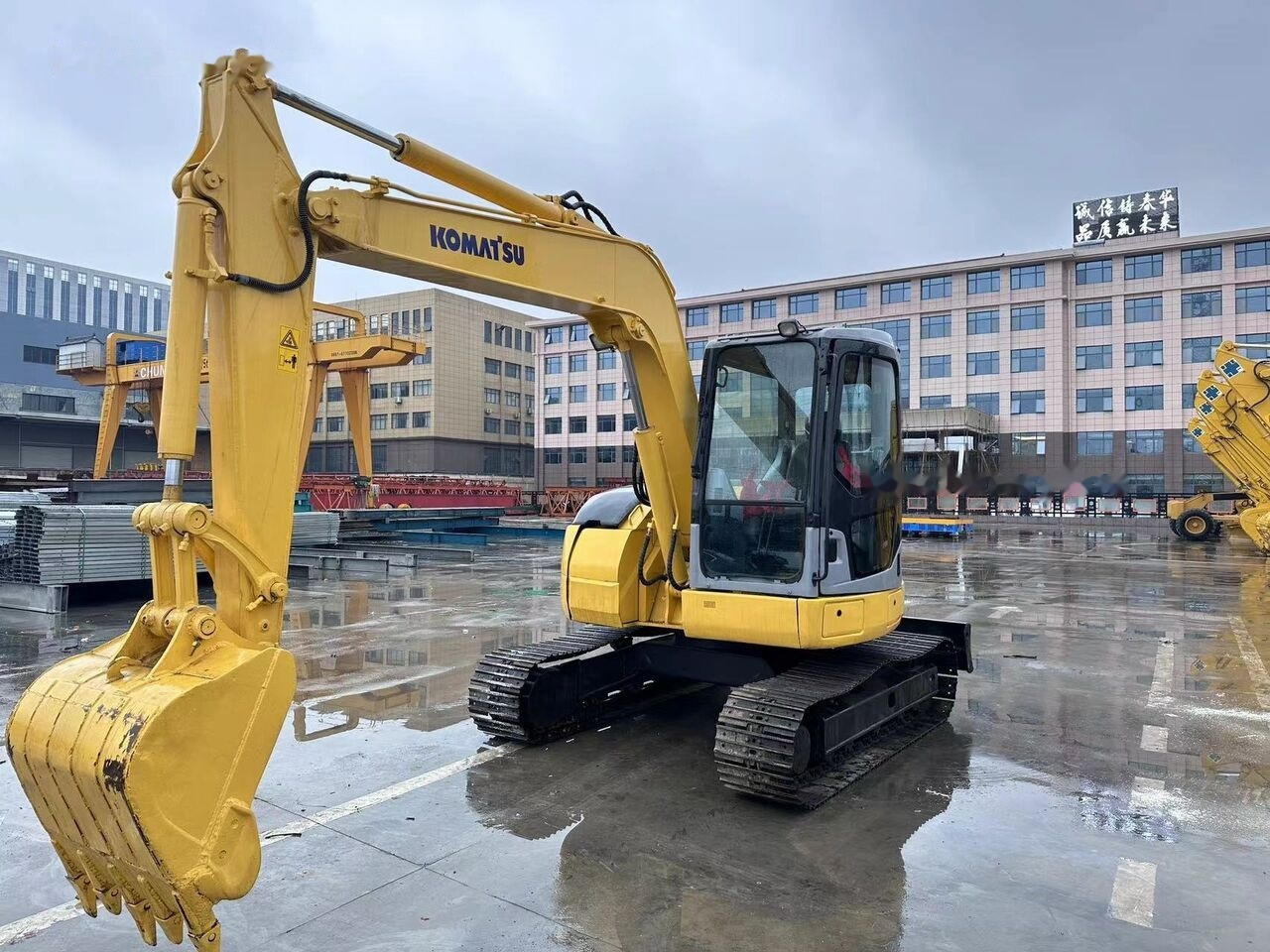 Komatsu PC78US - Mini bager: slika 1 Komatsu PC78US - Mini bager: slika 1