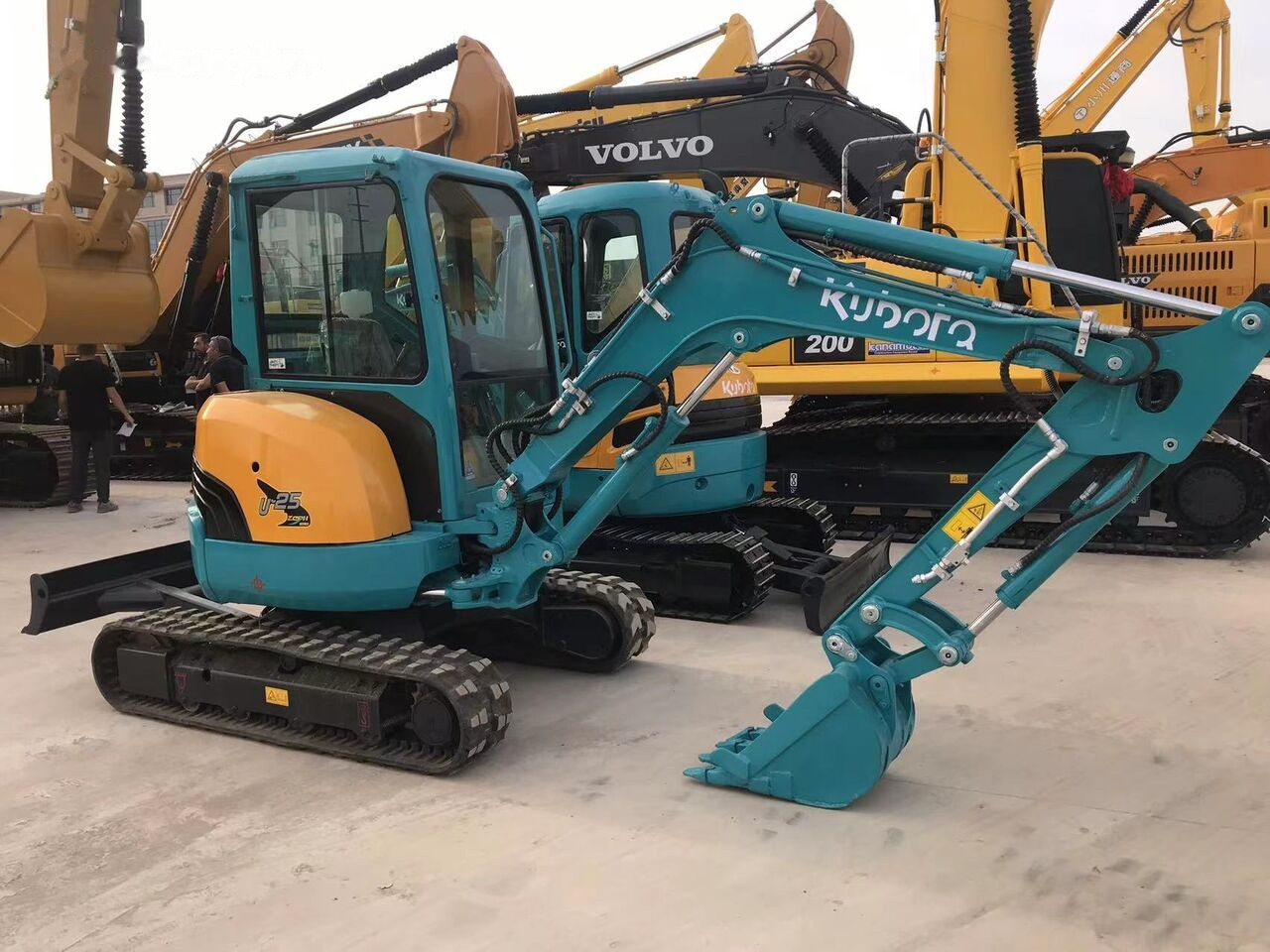 Kubota U25 - Mini bager: slika 2 Kubota U25 - Mini bager: slika 2