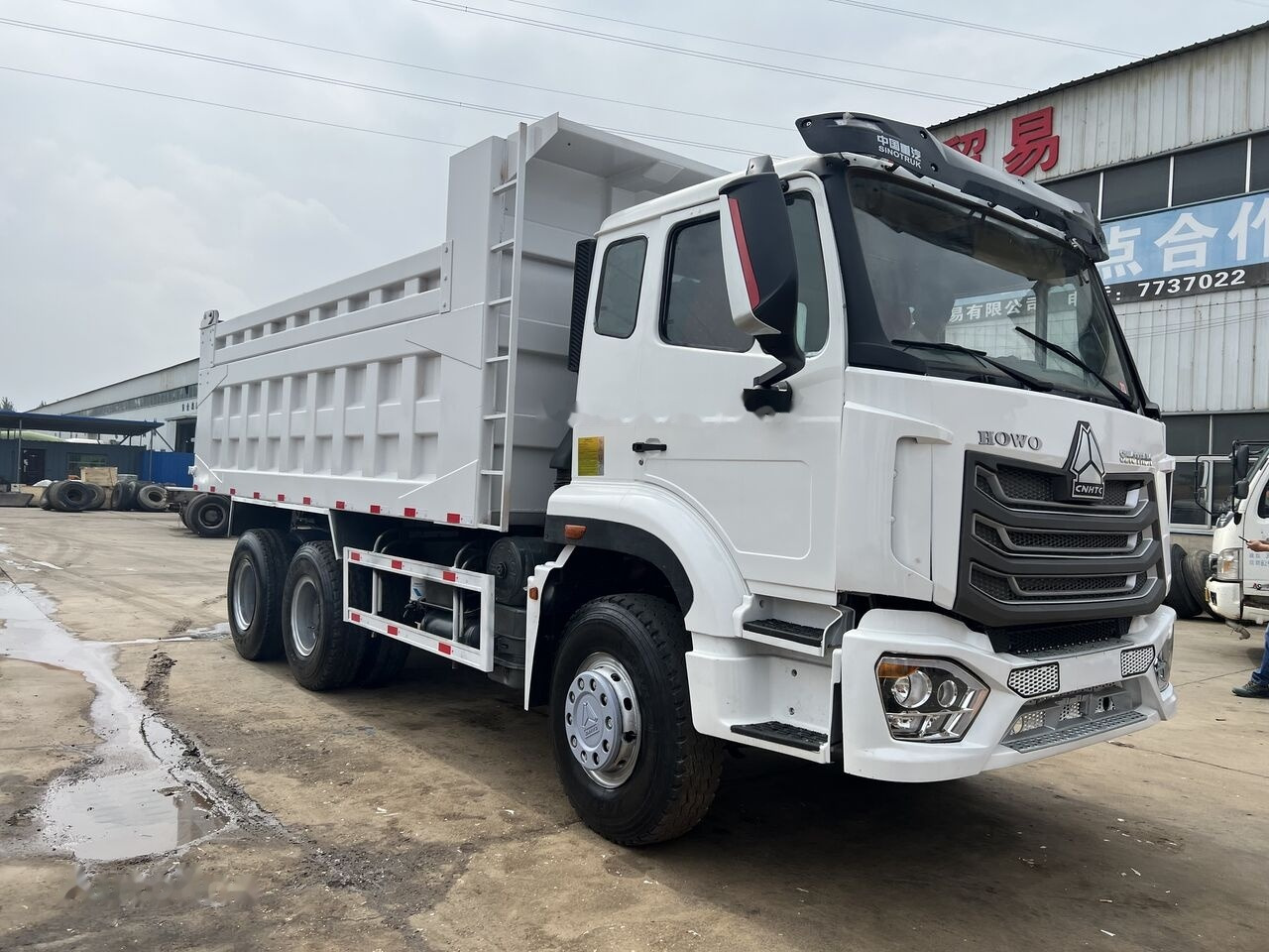 SINOTRUK HOHAN 6x4 - Tovornjak prekucnik: slika 5 SINOTRUK HOHAN 6x4 - Tovornjak prekucnik: slika 5