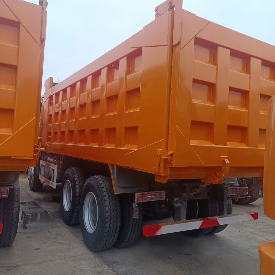 SINOTRUK HOHAN 6x4 - Tovornjak prekucnik: slika 5 SINOTRUK HOHAN 6x4 - Tovornjak prekucnik: slika 5