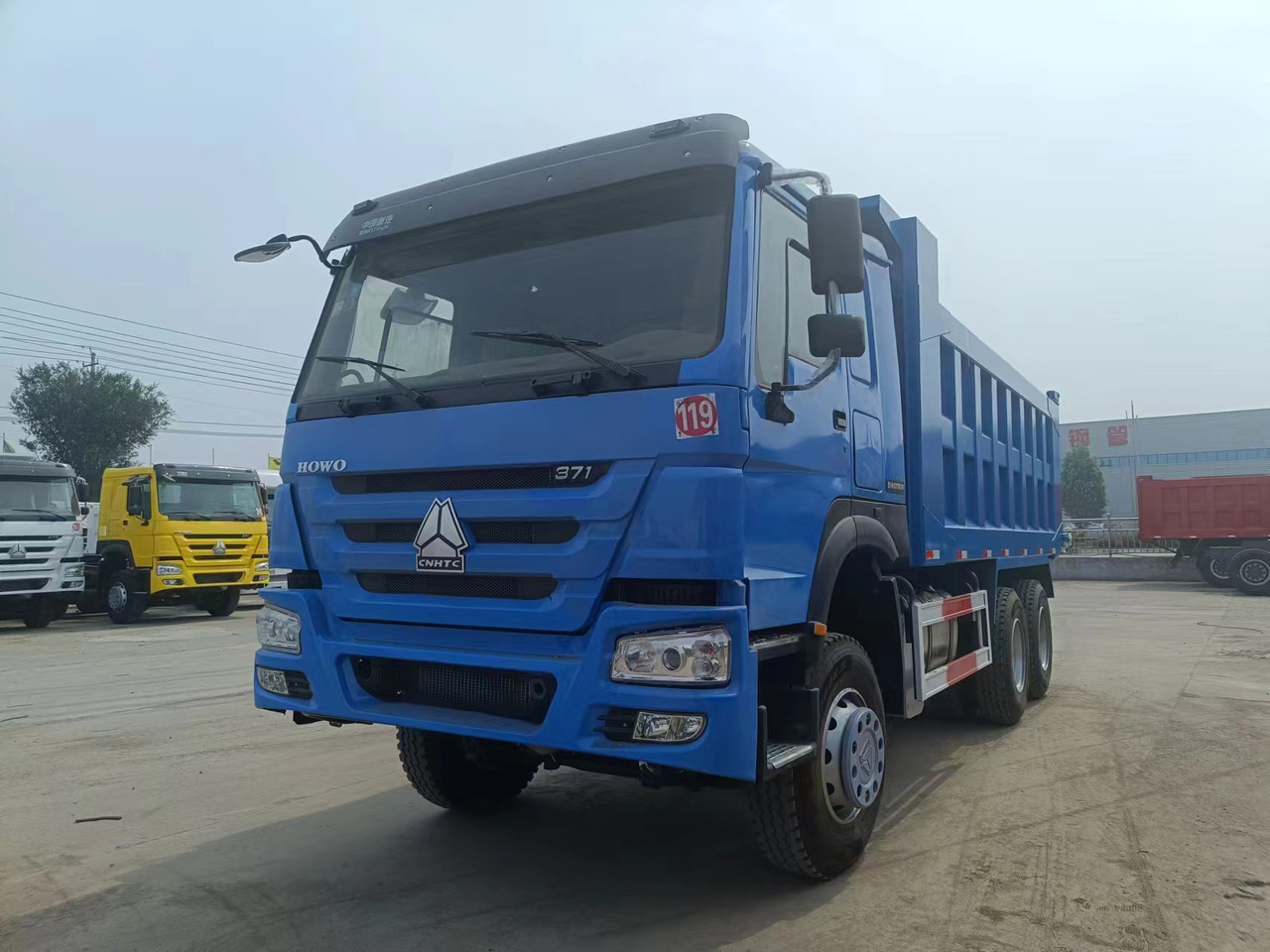 SINOTRUK HOWO 6x4 - Tovornjak prekucnik: slika 1 SINOTRUK HOWO 6x4 - Tovornjak prekucnik: slika 1