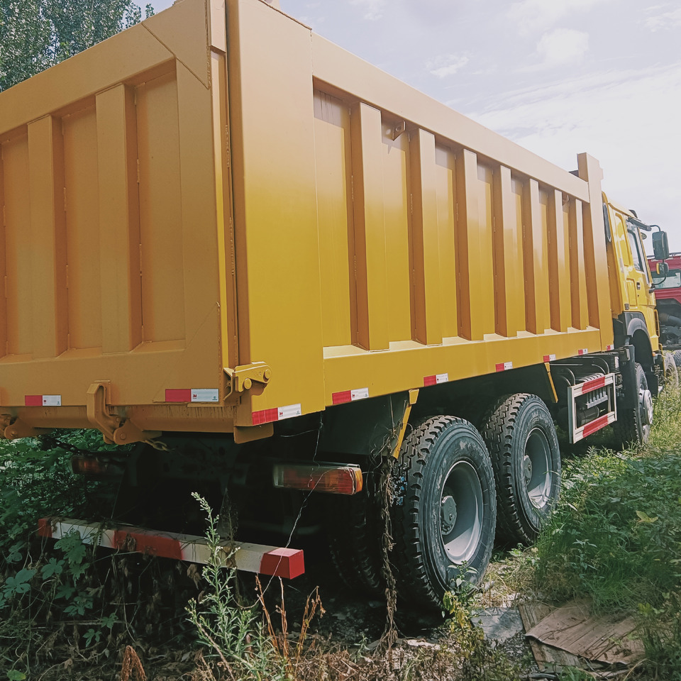 SINOTRUK HOWO - Tovornjak prekucnik: slika 2 SINOTRUK HOWO - Tovornjak prekucnik: slika 2