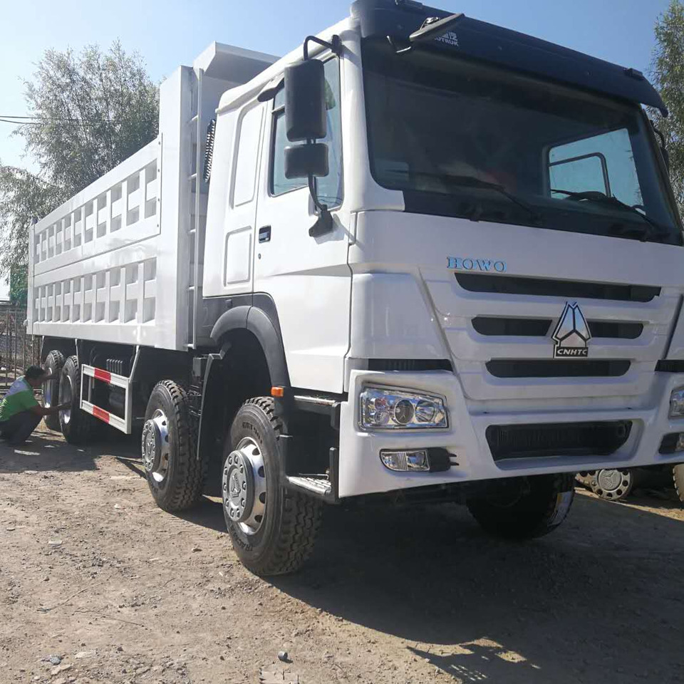SINOTRUK HOWO - Tovornjak prekucnik: slika 4 SINOTRUK HOWO - Tovornjak prekucnik: slika 4