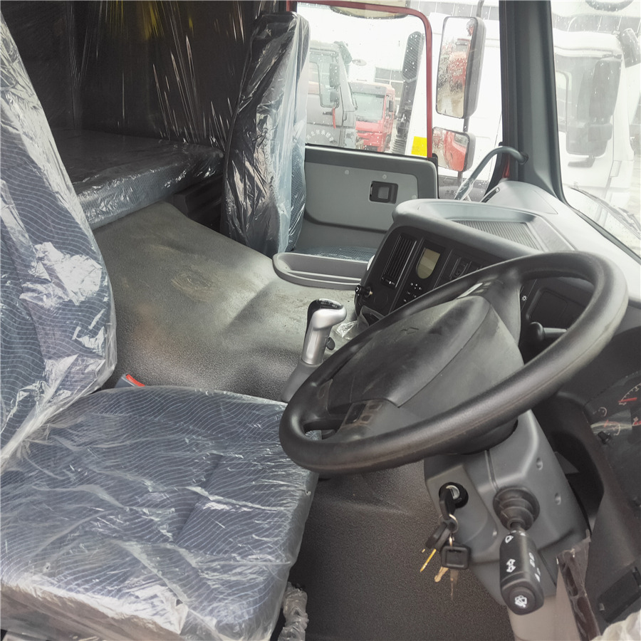 SINOTRUK HOWO - Tovornjak prekucnik: slika 4 SINOTRUK HOWO - Tovornjak prekucnik: slika 4