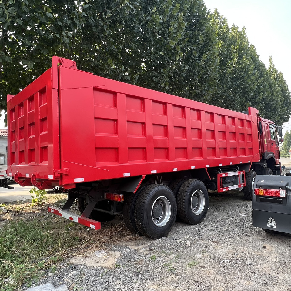 SINOTRUK HOWO - Tovornjak prekucnik: slika 4 SINOTRUK HOWO - Tovornjak prekucnik: slika 4