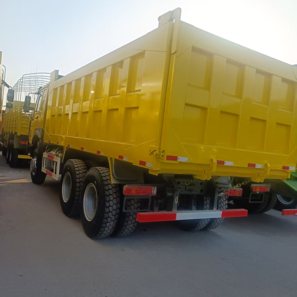 SINOTRUK HOWO - Tovornjak prekucnik: slika 4 SINOTRUK HOWO - Tovornjak prekucnik: slika 4