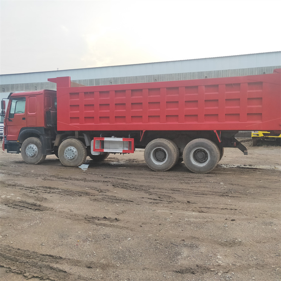 SINOTRUK HOWO - Tovornjak prekucnik: slika 2 SINOTRUK HOWO - Tovornjak prekucnik: slika 2