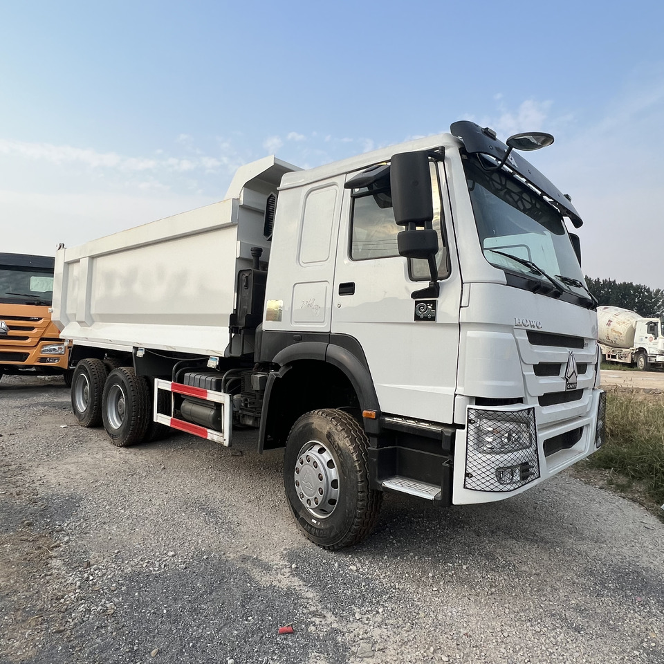 SINOTRUK HOWO - Tovornjak zabojnik: slika 5 SINOTRUK HOWO - Tovornjak zabojnik: slika 5