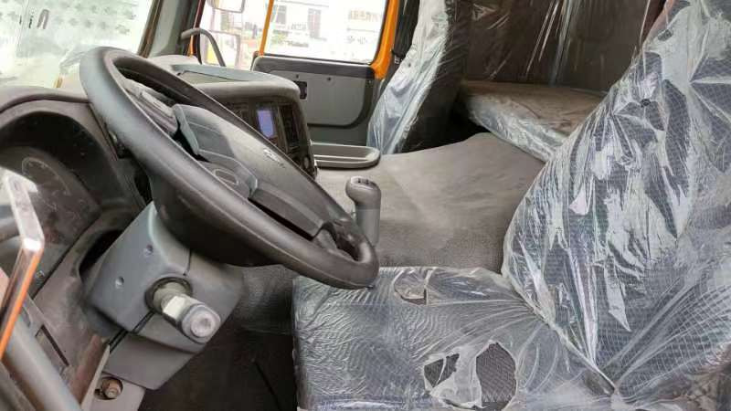 SINOTRUK Howo - Tovornjak prekucnik: slika 1 SINOTRUK Howo - Tovornjak prekucnik: slika 1