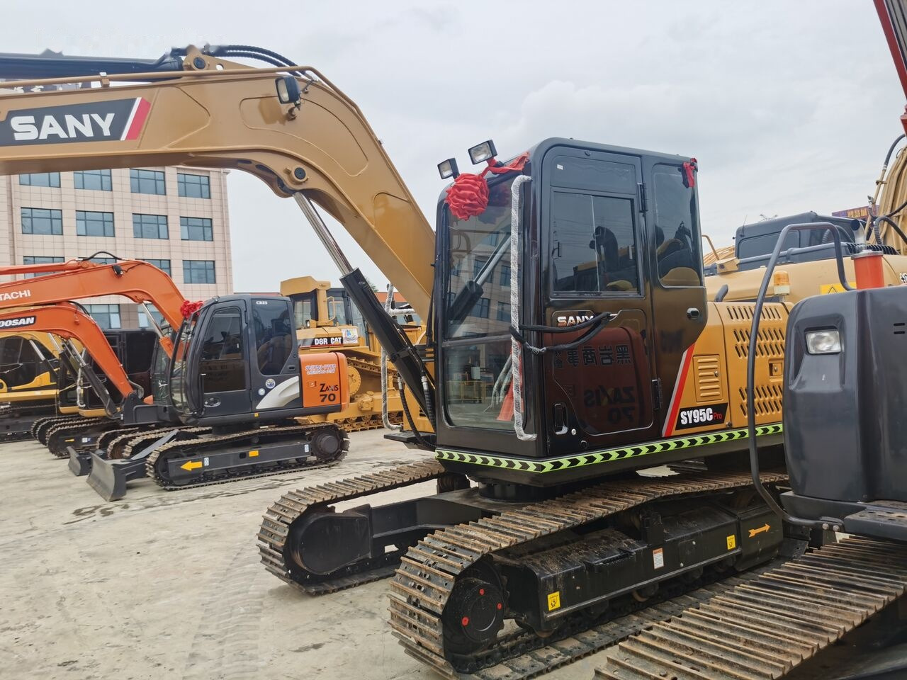 Sany SY95C - Mini bager: slika 5 Sany SY95C - Mini bager: slika 5