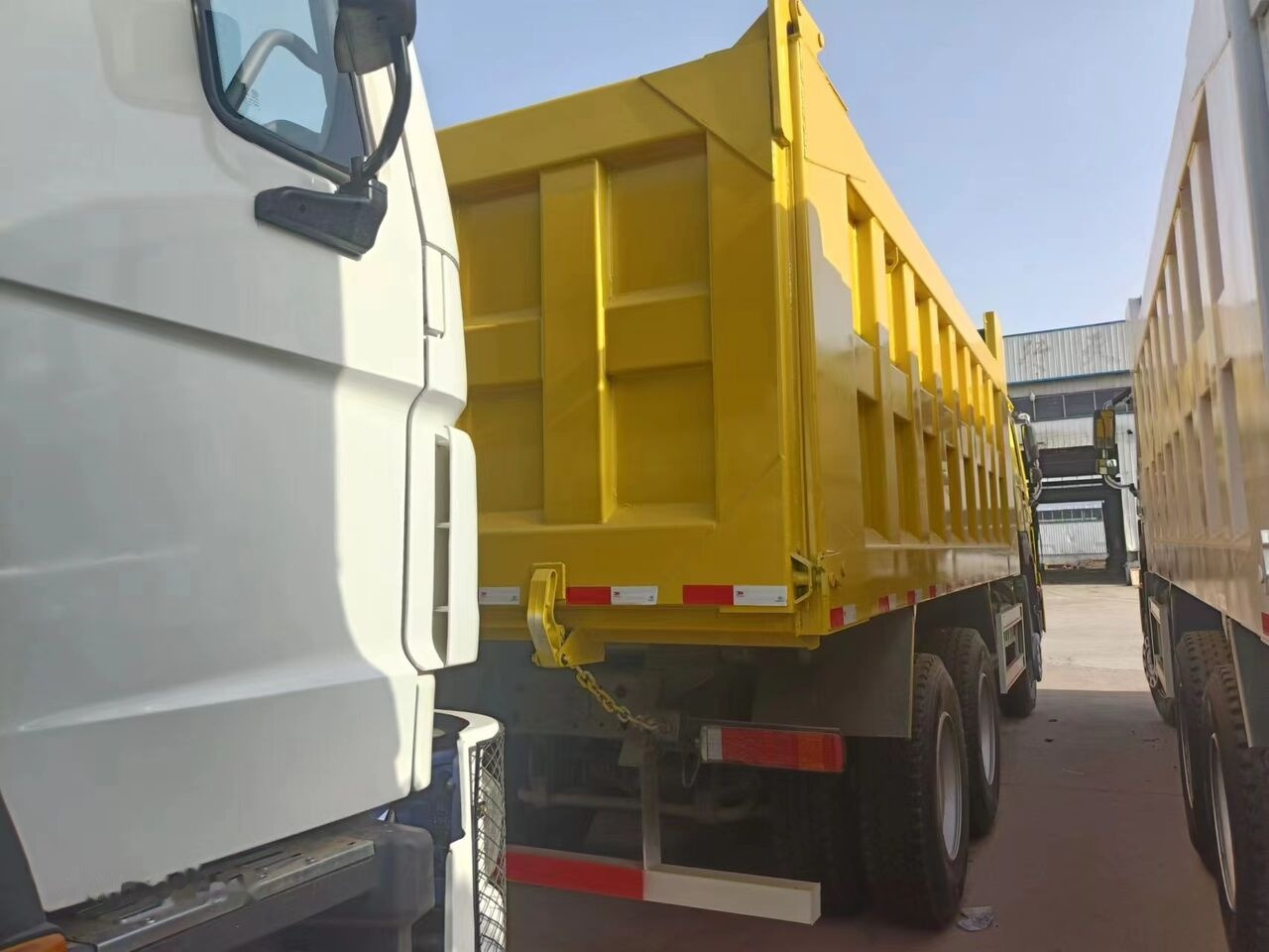 Sinotruk Howo 375 - Tovornjak prekucnik: slika 3 Sinotruk Howo 375 - Tovornjak prekucnik: slika 3