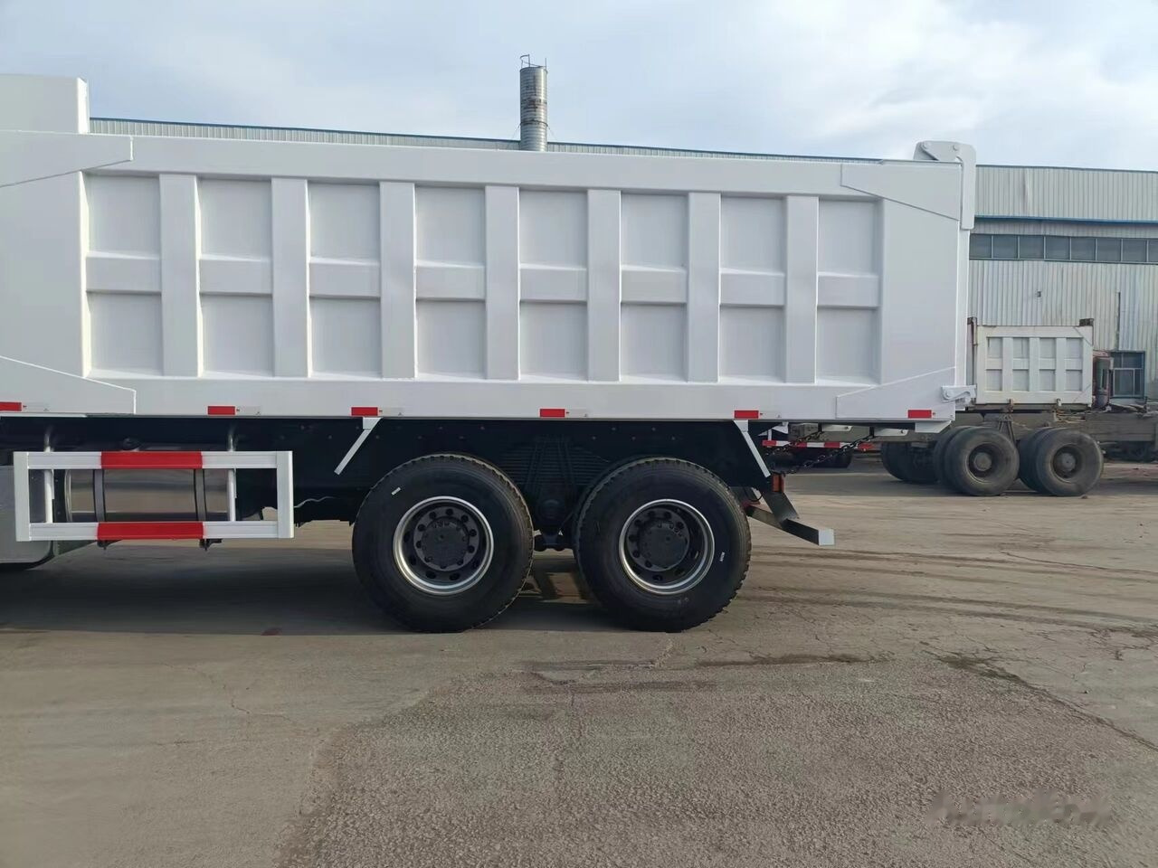 Sinotruk Howo 6*4 lizing Sinotruk Howo 6*4: slika 8