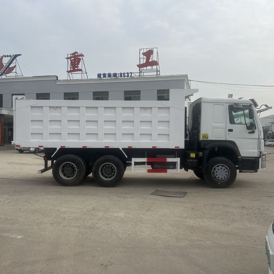 Sinotruk Howo - Tovornjak prekucnik: slika 4 Sinotruk Howo - Tovornjak prekucnik: slika 4