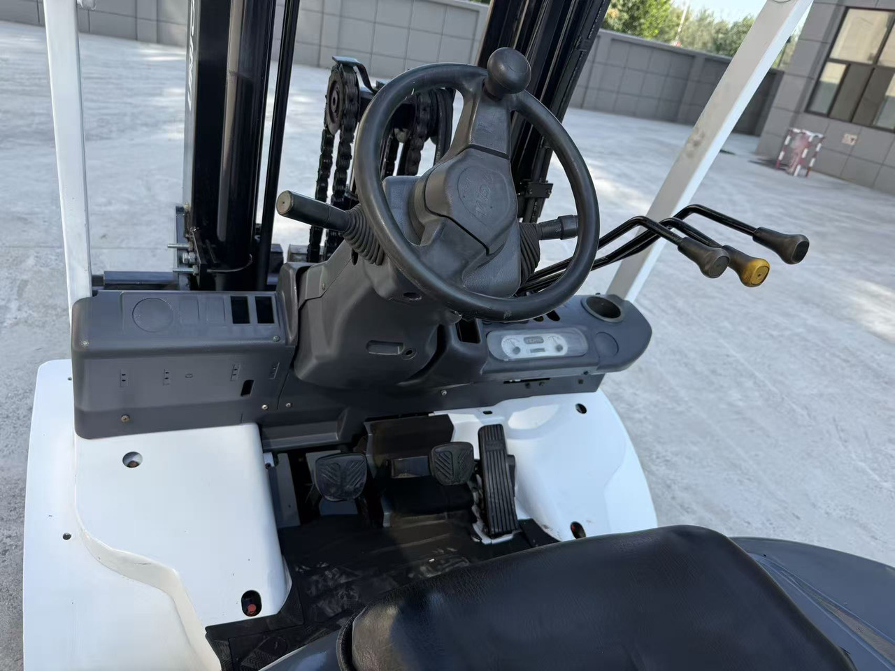 TCM FD30 - Diesel viličar: slika 5 TCM FD30 - Diesel viličar: slika 5