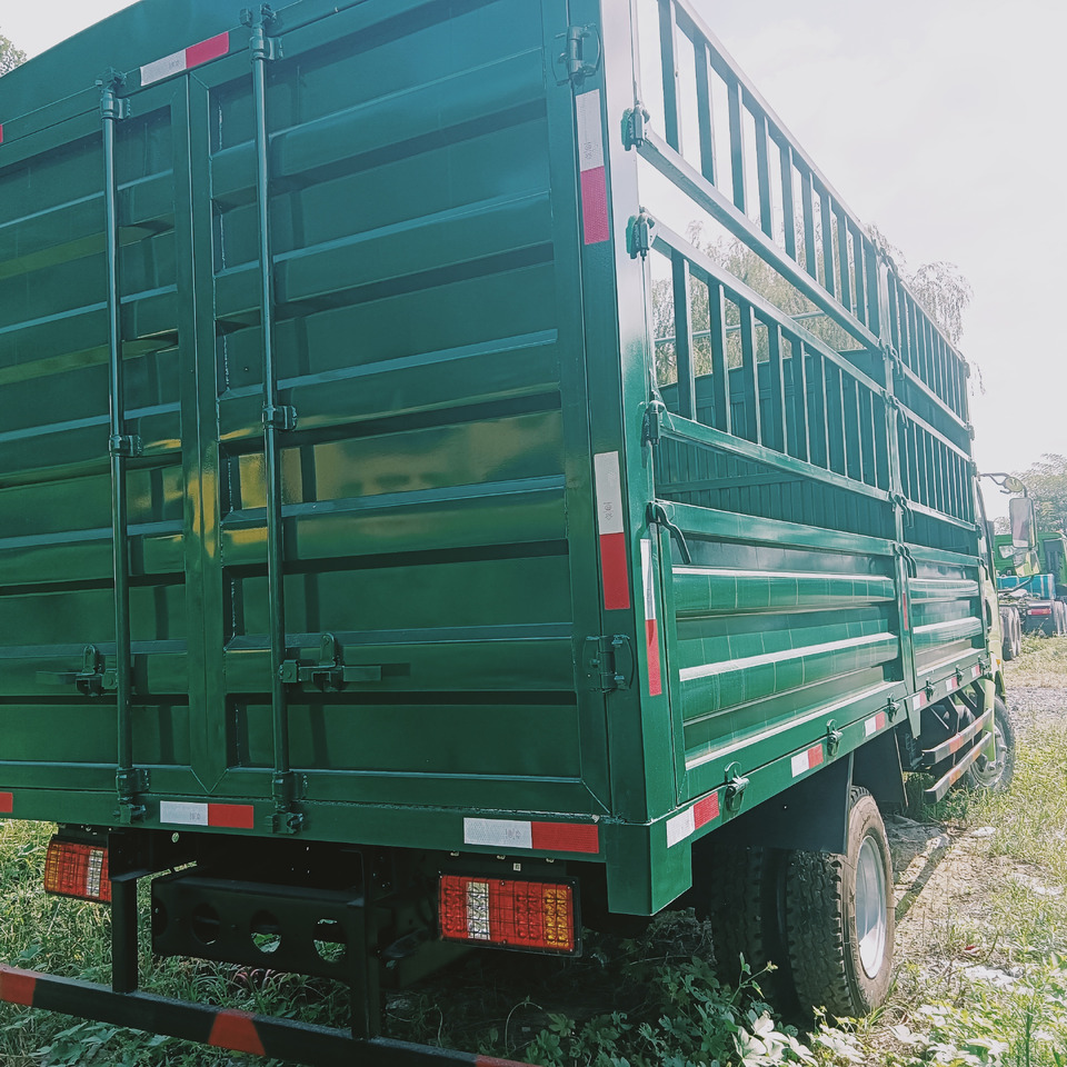 SINOTRUK HOWO - Tovornjak: slika 4 SINOTRUK HOWO - Tovornjak: slika 4